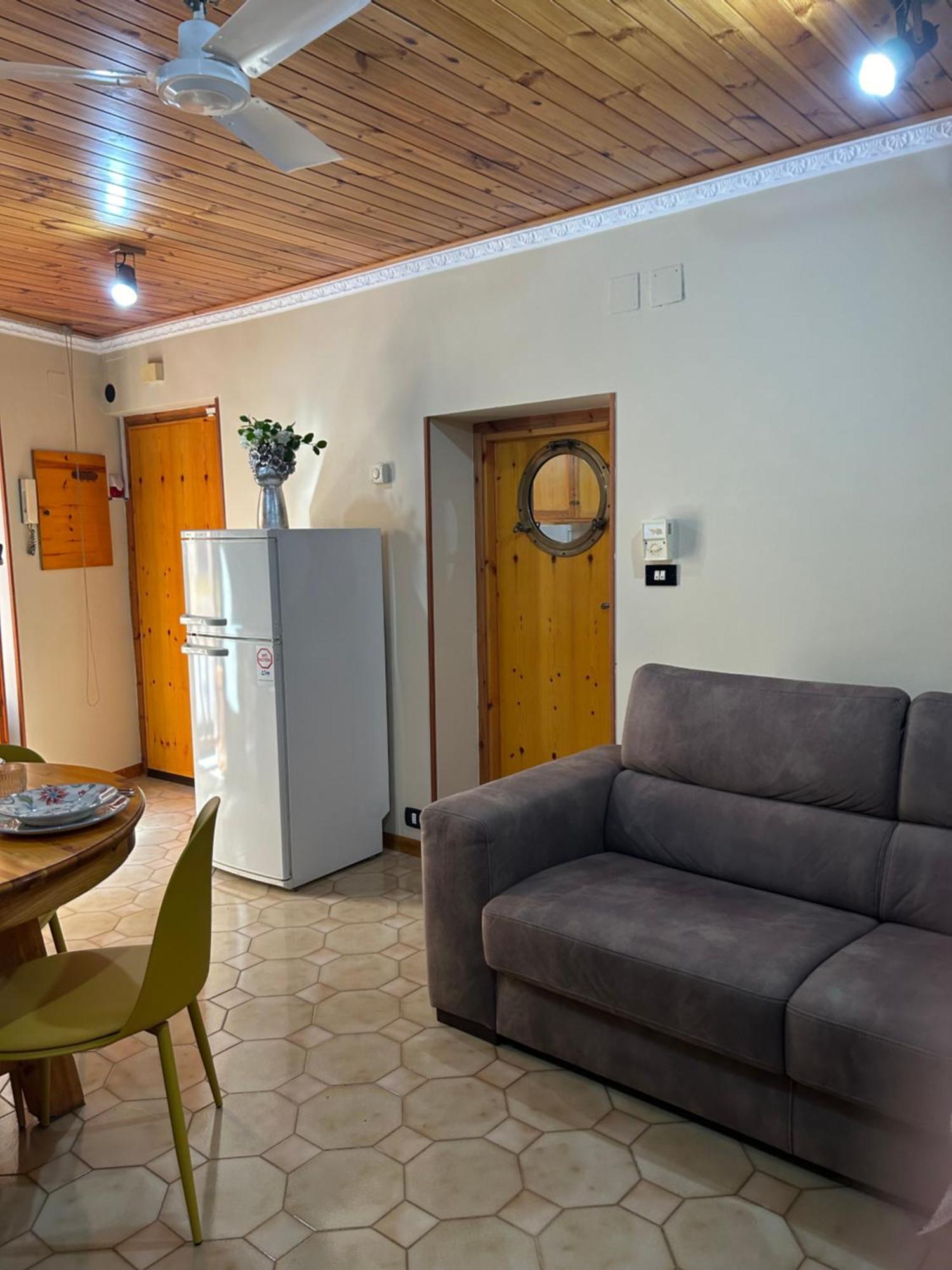 Casa Vacanze Romana 19 Giubileo 2025 Νετούνο Εξωτερικό φωτογραφία